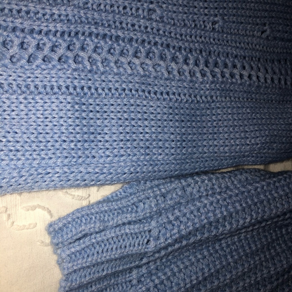 Sweater - Picture 5 of 6